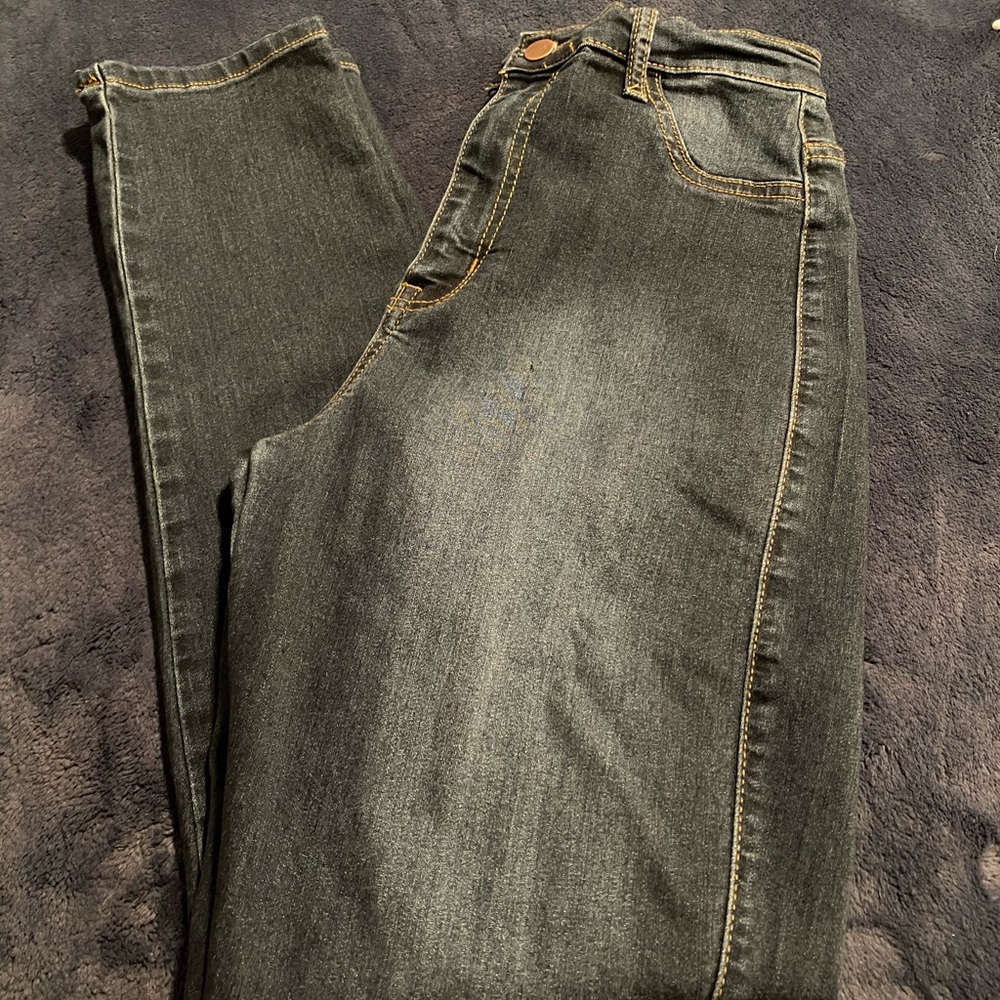 Skinny Waist Jeans